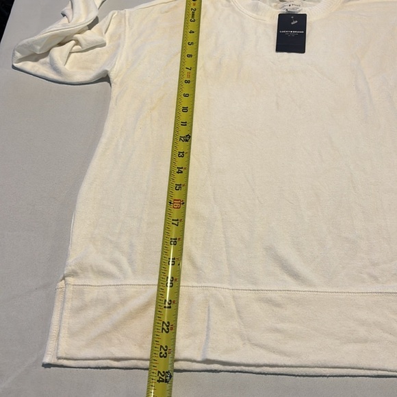 Woman’s Lucky Brand Light Sweater in size XS - Picture 4 of 6